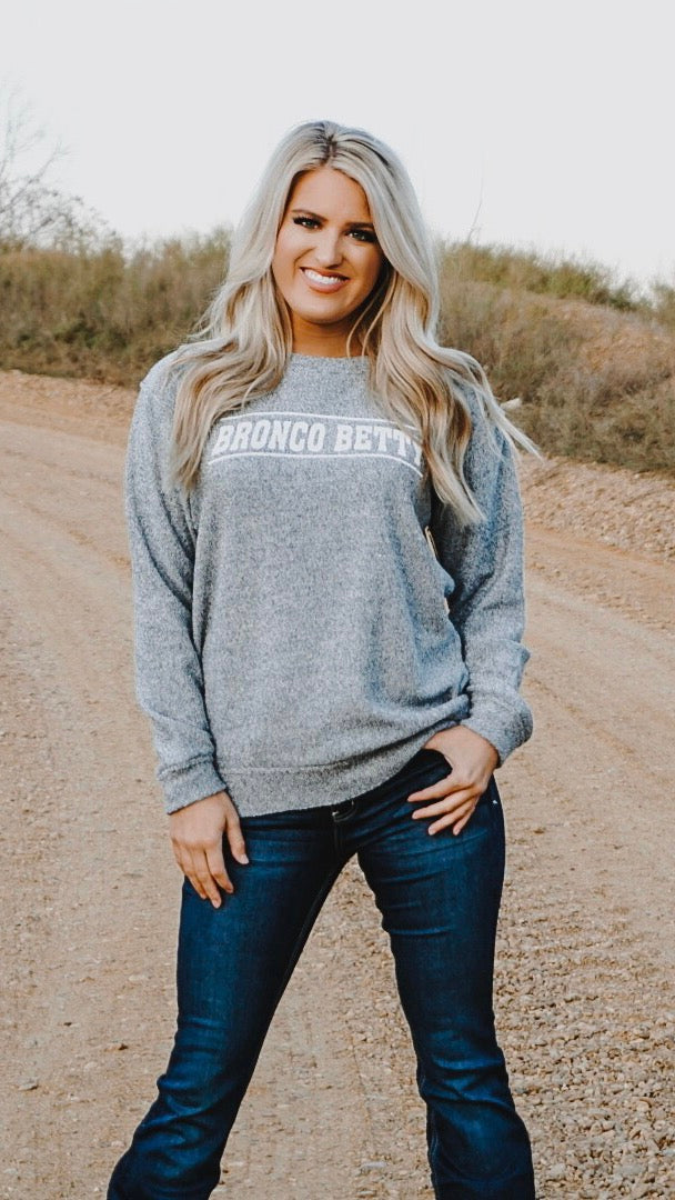 The Betty Pullover- Heather Grey